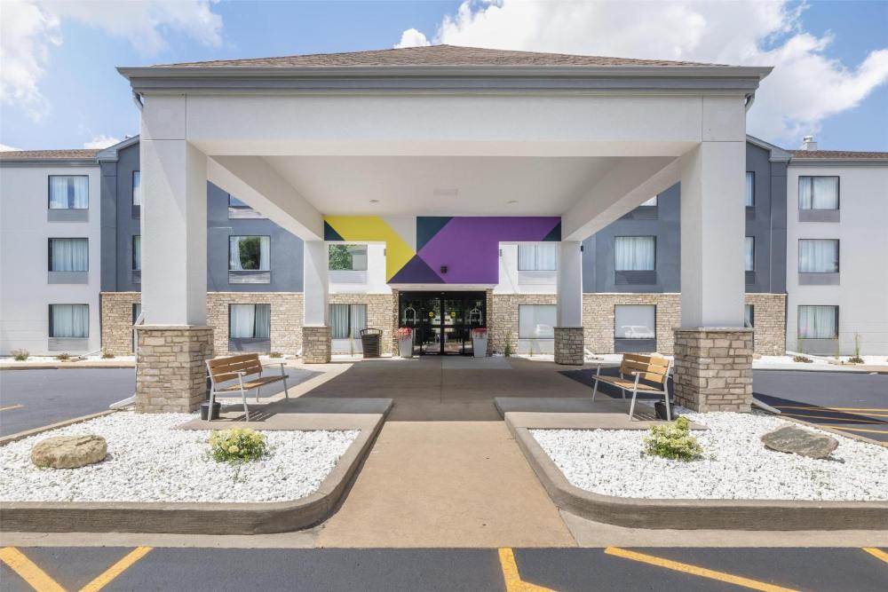 Spark by Hilton La Crosse Onalaska